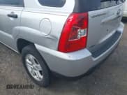 ✅ 2010 Kia Sportage LX • VIN: KNDKGCA38A7710898 • Лот: 43202517. Опубликован ранее на IAAI с пробегом 220 554 миль. Бесплатный доступ к архиву аукционных продаж из США и подробный отчёт об истории автомобиля на DreamBid. Изображение 6.