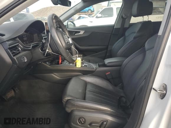 ✅ 2018 Audi A4 allroad Premium Plus • VIN: WA18NAF44JA119339 • Lot: 46049445. Wystawiony na Copart z przebiegiem 102 755 mil. Bezpłatny archiwum sprzedaży aukcyjnych z USA i szczegółowy raport historii pojazdu na DreamBid. Zdjęcie 7.