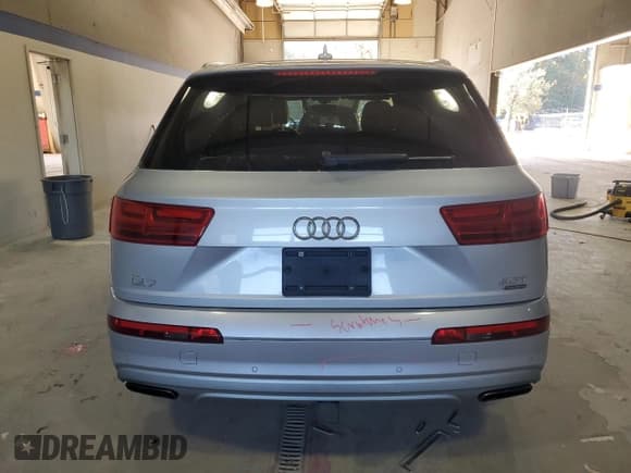 ✅ 2017 Audi Q7 Premium Plus • VIN: WA1LAAF77HD008115 • Lot: 82574765. Listed on Copart with 94,540 mi. Free auction sales archive from the USA and detailed vehicle history report at DreamBid. Image 6.