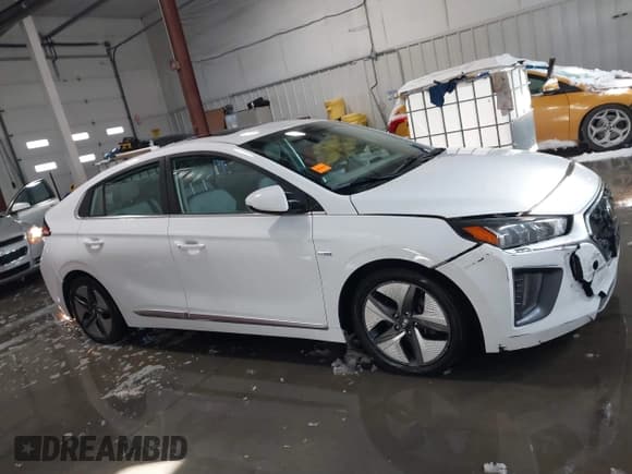 ✅ 2020 Hyundai Ioniq SEL • VIN: KMHC85LC9LU209366 • Lot: 41248182. Wystawiony na IAAI z przebiegiem 120 121 mil. Bezpłatny archiwum sprzedaży aukcyjnych z USA i szczegółowy raport historii pojazdu na DreamBid. Zdjęcie 13.