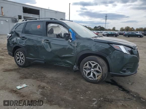 ✅ 2024 Subaru Forester Premium • VIN: JF2SKADC4RH456760 • Lot: 90131645. Wystawiony na Copart z przebiegiem 12 809 mil. Bezpłatny archiwum sprzedaży aukcyjnych z USA i szczegółowy raport historii pojazdu na DreamBid. Zdjęcie 4.