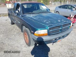 ✅ 1997 Dodge Dakota • VIN: 1B7GL23X0VS287930 • Lot: 41331844. Wystawiony na IAAI z przebiegiem 144 739 mil. Bezpłatny archiwum sprzedaży aukcyjnych z USA i szczegółowy raport historii pojazdu na DreamBid. Zdjęcie 1.