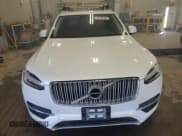 ✅ 2016 Volvo XC90 • VIN: YV4A22PR3G1014152 • Лот: 51479195. Опубликован ранее на Copart с пробегом 92 634 миль. Бесплатный доступ к архиву аукционных продаж из США и подробный отчёт об истории автомобиля на DreamBid. Изображение 5.