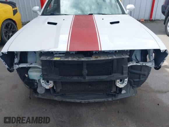 ✅ 2014 Dodge Challenger SXT • VIN: 2C3CDYAG1EH183203 • Lot: 43269129. Wystawiony na IAAI z przebiegiem 117 355 mil. Bezpłatny archiwum sprzedaży aukcyjnych z USA i szczegółowy raport historii pojazdu na DreamBid. Zdjęcie 6.