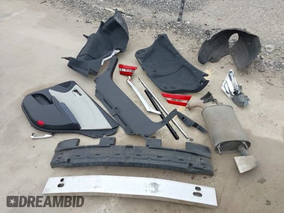 ✅ 2014 Toyota Avalon Limited • VIN: 4T1BK1EB2EU079380 • Lot: 42115889. Listed on IAAI with 165,059 mi. Free auction sales archive from the USA and detailed vehicle history report at DreamBid. Image 12.