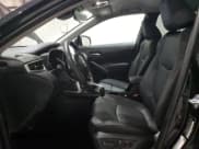 ✅ 2025 Toyota Corolla Cross XLE • VIN: 7MUEAAAG1SV132632 • Лот: 90059945. Опубликован ранее на Copart с пробегом 18 223 миль. Бесплатный доступ к архиву аукционных продаж из США и подробный отчёт об истории автомобиля на DreamBid. Изображение 7.