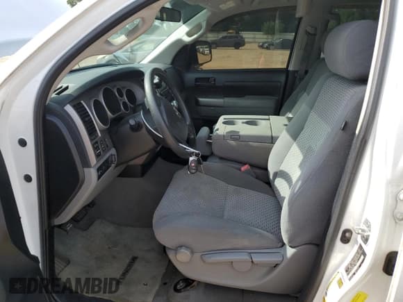 ✅ 2010 Toyota Tundra • VIN: 5TFEY5F17AX090171 • Lot: 65353975. Wystawiony na Copart z przebiegiem 88 219 mil. Bezpłatny archiwum sprzedaży aukcyjnych z USA i szczegółowy raport historii pojazdu na DreamBid. Zdjęcie 7.