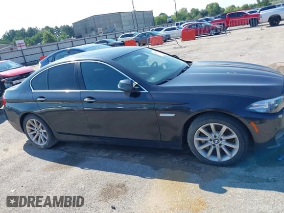 ✅ 2014 BMW 5 Series 535i • VIN: WBA5B1C59ED484180 • Lot: 43129258. Listed on IAAI with 160,801 mi. Free auction sales archive from the USA and detailed vehicle history report at DreamBid. Image 13.