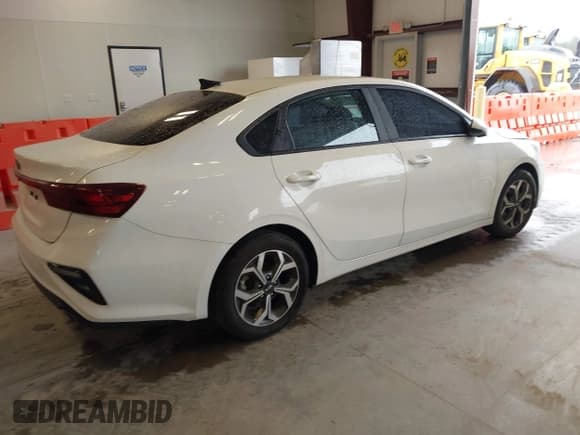 ✅ 2020 Kia Forte LXS • VIN: 3KPF24AD3LE243519 • Лот: 42053674. Опубликован ранее на IAAI с пробегом 53 623 миль. Бесплатный доступ к архиву аукционных продаж из США и подробный отчёт об истории автомобиля на DreamBid. Изображение 4.