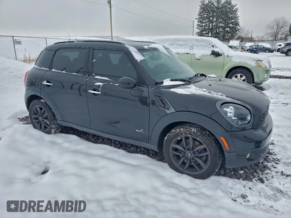 ✅ 2012 MINI Countryman S • VIN: WMWZC5C54CWL61474 • Lot: 95263445. Listed on Copart with 141,671 mi. Free auction sales archive from the USA and detailed vehicle history report at DreamBid. Image 4.