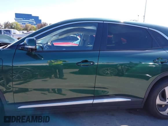 ✅ 2023 VinFast VF 8 Eco • VIN: RLLV1AEB4PH002385 • Лот: 41949184. Опубликован ранее на IAAI с пробегом 9 671 миль. Бесплатный доступ к архиву аукционных продаж из США и подробный отчёт об истории автомобиля на DreamBid. Изображение 15.