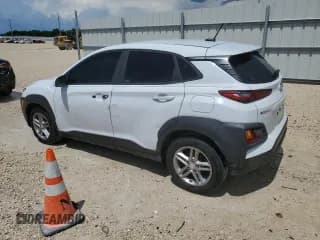 ✅ 2018 Hyundai Kona SE • VIN: KM8K12AA7JU121042 • Лот: 60685994. Опубликован ранее на Copart с пробегом 64 769 миль. Бесплатный доступ к архиву аукционных продаж из США и подробный отчёт об истории автомобиля на DreamBid. Изображение 2.