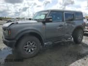 ✅ 2023 Ford Bronco • VIN: 1FMEE5DP9PLB06866 • Lot: 50573715. Wystawiony na Copart z przebiegiem 21 043 mil. Bezpłatny archiwum sprzedaży aukcyjnych z USA i szczegółowy raport historii pojazdu na DreamBid. Zdjęcie 1.