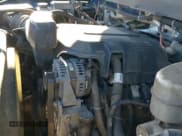 ✅ 2015 Chevrolet Silverado 2500HD LT • VIN: 1GC2KVEG8FZ549360 • Lot: 41497647. Wystawiony na IAAI z przebiegiem 142 379 mil. Bezpłatny archiwum sprzedaży aukcyjnych z USA i szczegółowy raport historii pojazdu na DreamBid. Zdjęcie 19.