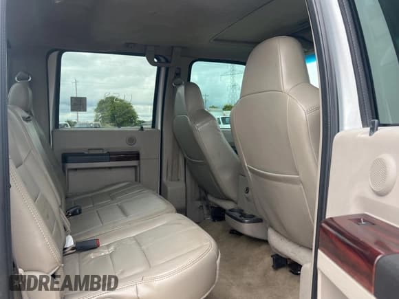✅ 2008 Ford F-250 XL • VIN: 1FTSW21Y28ED73935 • Lot: 58823645. Listed on Copart with 113,156 mi. Free auction sales archive from the USA and detailed vehicle history report at DreamBid. Image 6.