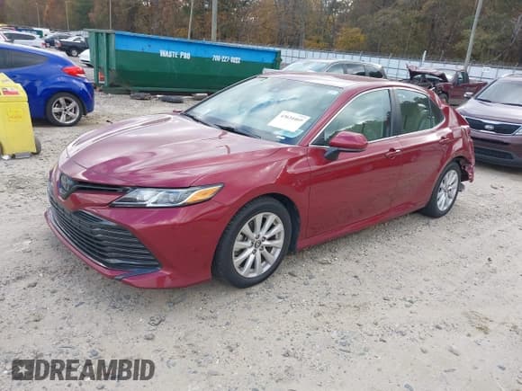 ✅ 2019 Toyota Camry SE • VIN: 4T1B11HKXKU289901 • Лот: 43634469. Опубликован ранее на IAAI с пробегом 83 448 миль. Бесплатный доступ к архиву аукционных продаж из США и подробный отчёт об истории автомобиля на DreamBid. Изображение 2.