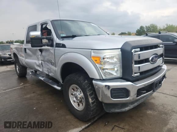 ✅ 2012 Ford F-350 Lariat • VIN: 1FT8W3BT2CEB98601 • Лот: 70059935. Опубликован ранее на Copart с пробегом 156 564 миль. Бесплатный доступ к архиву аукционных продаж из США и подробный отчёт об истории автомобиля на DreamBid. Изображение 4.