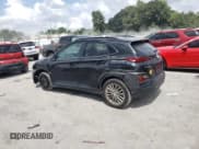 ✅ 2018 Hyundai Kona SEL • VIN: KM8K22AA9JU161748 • Лот: 67347203. Опубликован ранее на Copart с пробегом 64 679 миль. Бесплатный доступ к архиву аукционных продаж из США и подробный отчёт об истории автомобиля на DreamBid. Изображение 2.