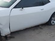 ✅ 2014 Dodge Challenger Rallye Redline • VIN: 2C3CDYAG1EH101082 • Lot: 41367959. Wystawiony na IAAI z przebiegiem 144 923 mil. Bezpłatny archiwum sprzedaży aukcyjnych z USA i szczegółowy raport historii pojazdu na DreamBid. Zdjęcie 18.