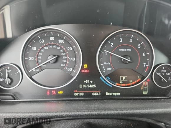 ✅ 2018 BMW 4 Series 430i xDrive • VIN: WBA4Z3C55JEC48099 • Lot: 83805305. Wystawiony na Copart z przebiegiem 66 199 mil. Bezpłatny archiwum sprzedaży aukcyjnych z USA i szczegółowy raport historii pojazdu na DreamBid. Zdjęcie 9.