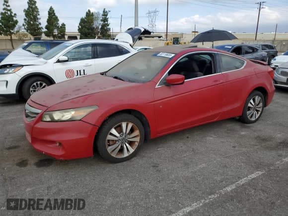 ✅ 2012 Honda Accord EX • VIN: 1HGCS1B72CA015462 • Lot: 80119655. Listed on Copart with 98,363 mi. Free auction sales archive from the USA and detailed vehicle history report at DreamBid. Image 1.