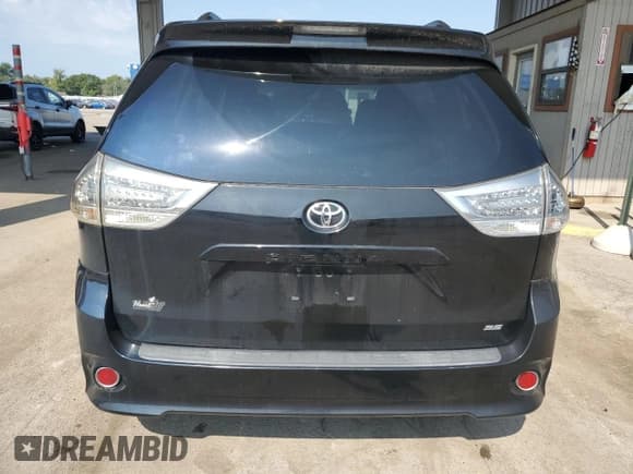 ✅ 2012 Toyota Sienna SE • VIN: 5TDXK3DC7CS206626 • Lot: 69088265. Listed on Copart with 139,404 mi. Free auction sales archive from the USA and detailed vehicle history report at DreamBid. Image 6.