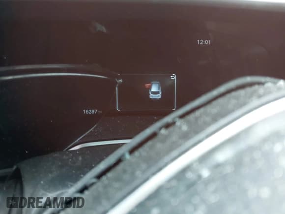 ✅ 2024 Toyota Corolla Cross XLE • VIN: 7MUDAAAG9RV095772 • Lot: 43682010. Listed on IAAI with 16,287 mi. Free auction sales archive from the USA and detailed vehicle history report at DreamBid. Image 7.