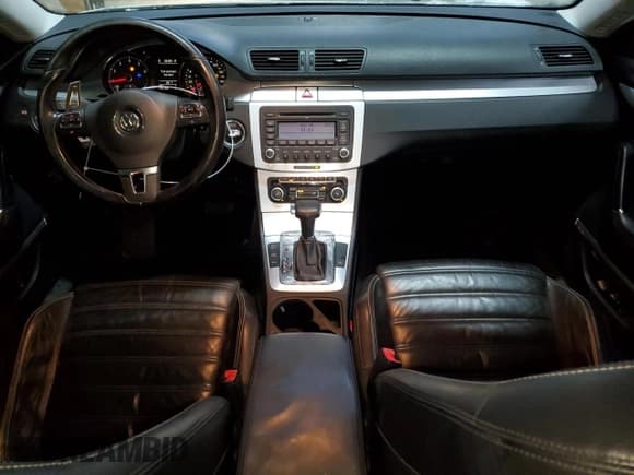 ✅ 2009 Volkswagen CC 4Motion • VIN: WVWGU73C79E535781 • Лот: 84482454. Опубликован ранее на Copart с пробегом 147 108 миль. Бесплатный доступ к архиву аукционных продаж из США и подробный отчёт об истории автомобиля на DreamBid. Изображение 8.