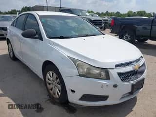 2011 Chevrolet Cruze LS z VIN 1G1PC5SH8B7171880, wystawiony jako IAAI lot #43347410 z przebiegiem 136 750 mil mil oraz . Historia ofert i sprzedaży dostępna na DreamBid. Obrazek 1.