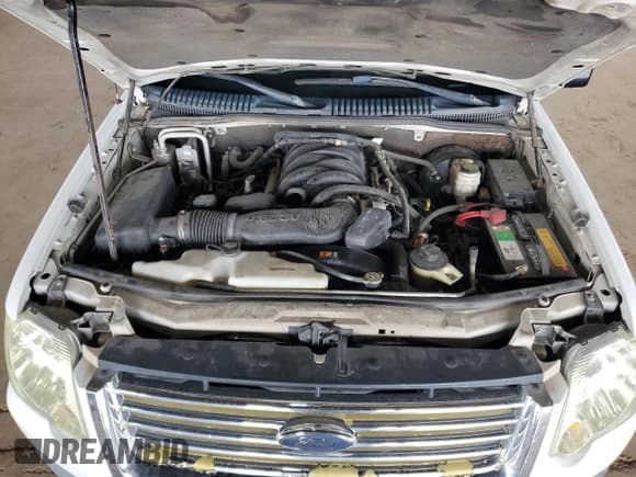 ✅ 2007 Ford Explorer XLT • VIN: 1FMEU73817UA67922 • Лот: 86116425. Опубликован ранее на Copart с пробегом 270 840 миль. Бесплатный доступ к архиву аукционных продаж из США и подробный отчёт об истории автомобиля на DreamBid. Изображение 12.