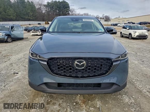 ✅ 2023 Mazda CX-5 S Carbon Edition • VIN: JM3KFBCM8P0220179 • Lot: 96040525. Wystawiony na Copart z przebiegiem 68 999 mil. Bezpłatny archiwum sprzedaży aukcyjnych z USA i szczegółowy raport historii pojazdu na DreamBid. Zdjęcie 5.