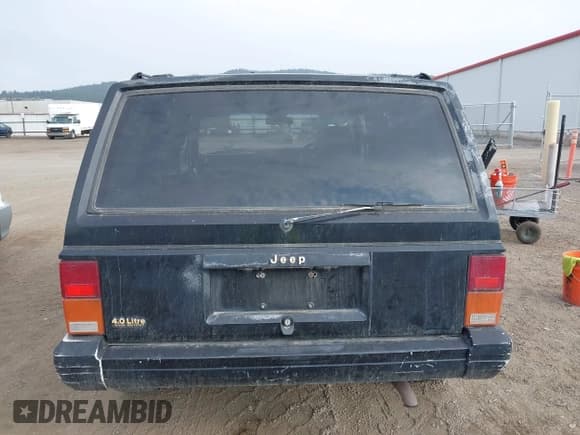 ✅ 1996 Jeep Cherokee • VIN: 1J4FN78S7TL227287 • Lot: 43197103. Wystawiony na IAAI z przebiegiem 405 567 mil. Bezpłatny archiwum sprzedaży aukcyjnych z USA i szczegółowy raport historii pojazdu na DreamBid. Zdjęcie 17.
