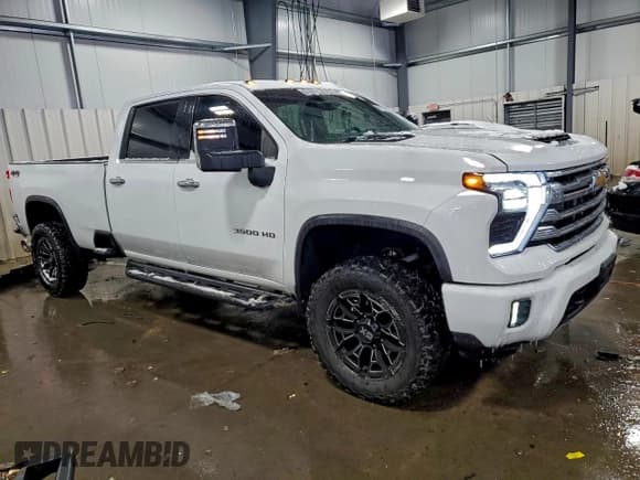 ✅ 2020 Chevrolet Silverado 3500HD LTZ • VIN: 1GC4YUEYXLF162638 • Lot: 96520465. Wystawiony na Copart z przebiegiem 128 201 mil. Bezpłatny archiwum sprzedaży aukcyjnych z USA i szczegółowy raport historii pojazdu na DreamBid. Zdjęcie 4.