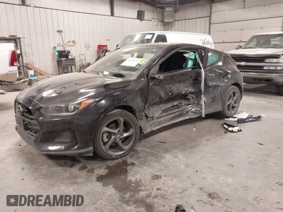 2019 Hyundai Veloster Premium with VIN KMHTG6AF6KU012014, listed as a IAAI auction lot 41326232 with 101,413 mi miles and . Bid and sale history available at DreamBid. Image 18.
