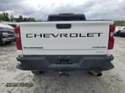 ✅ 2024 Chevrolet Silverado 2500HD Custom • VIN: 2GC1YME74R1253124 • Lot: 82267085. Listed on Copart with 9,765 mi. Free auction sales archive from the USA and detailed vehicle history report at DreamBid. Image 6.