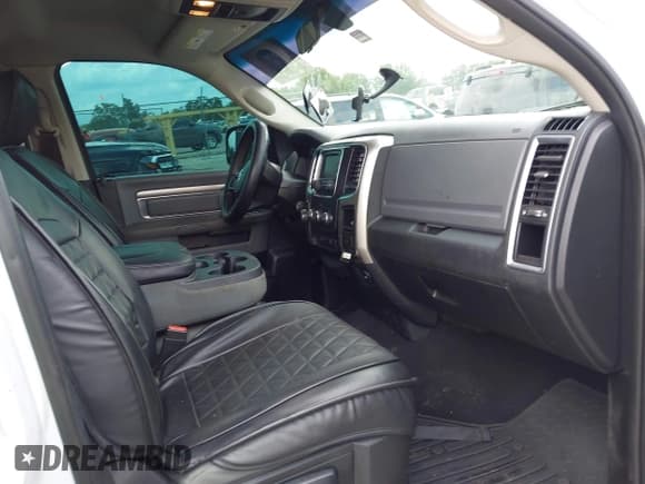 ✅ 2018 Ram 1500 Big Horn • VIN: 1C6RR7LT6JS331464 • Lot: 42357063. Wystawiony na IAAI z przebiegiem 206 907 mil. Bezpłatny archiwum sprzedaży aukcyjnych z USA i szczegółowy raport historii pojazdu na DreamBid. Zdjęcie 5.