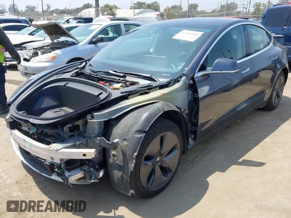 ✅ 2020 Tesla Model 3 Standard Range Plus • VIN: 5YJ3E1EA4LF644211 • Lot: 42466002. Wystawiony na IAAI z przebiegiem 95 602 mil. Bezpłatny archiwum sprzedaży aukcyjnych z USA i szczegółowy raport historii pojazdu na DreamBid. Zdjęcie 20.