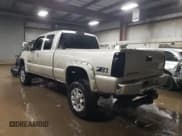 ✅ 2007 Chevrolet Silverado 2500HD Work Truck • VIN: 1GCHK29U17E197952 • Lot: 87014984. Listed on Copart with 220,337 mi. Free auction sales archive from the USA and detailed vehicle history report at DreamBid. Image 2.