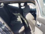 ✅ 2016 Hyundai Veloster • VIN: KMHTC6AD4GU296812 • Lot: 41856215. Wystawiony na IAAI z przebiegiem 174 579 mil. Bezpłatny archiwum sprzedaży aukcyjnych z USA i szczegółowy raport historii pojazdu na DreamBid. Zdjęcie 8.