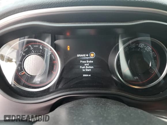 ✅ 2022 Dodge Challenger R/T Scat Pack • VIN: 2C3CDZFJ3NH160242 • Lot: 42449314. Wystawiony na Copart z przebiegiem 35 834 mil. Bezpłatny archiwum sprzedaży aukcyjnych z USA i szczegółowy raport historii pojazdu na DreamBid. Zdjęcie 9.