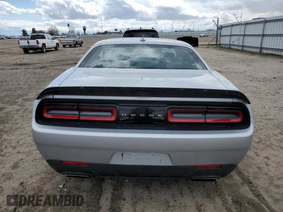 ✅ 2019 Dodge Challenger R/T Scat Pack • VIN: 2C3CDZFJ5KH625678 • Lot: 42818633. Wystawiony na Copart z przebiegiem 25 472 mil. Bezpłatny archiwum sprzedaży aukcyjnych z USA i szczegółowy raport historii pojazdu na DreamBid. Zdjęcie 6.