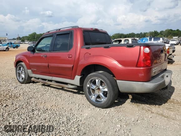 ✅ 2002 Ford Explorer Sport Trac Value • VIN: 1FMZU67E32UC69486 • Лот: 66025815. Опубликован ранее на Copart с пробегом 248 998 миль. Бесплатный доступ к архиву аукционных продаж из США и подробный отчёт об истории автомобиля на DreamBid. Изображение 2.