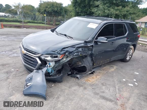 ✅ 2019 Chevrolet Traverse LT Cloth • VIN: 1GNEVGKW9KJ302084 • Lot: 43350295. Wystawiony na IAAI z przebiegiem 149 612 mil. Bezpłatny archiwum sprzedaży aukcyjnych z USA i szczegółowy raport historii pojazdu na DreamBid. Zdjęcie 17.