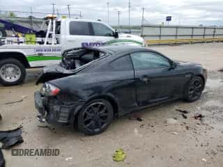 2008 Hyundai Tiburon GT с VIN KMHHN66F08U289898, выставлен на аукционе Copart как лот 56485235 с пробегом 169 568 миль миль и На запчасти • Non repairable. История ставок и продаж доступна на DreamBid. Изображение 3.