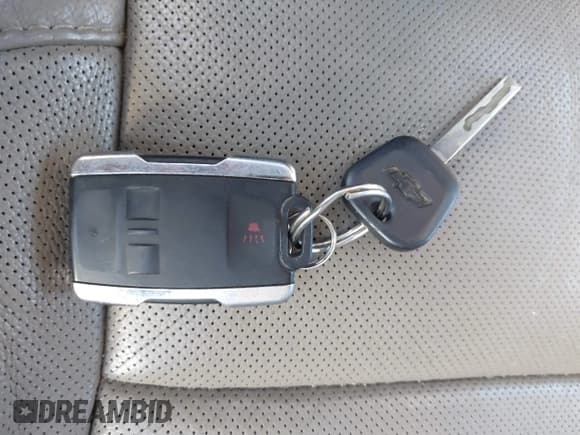 ✅ 2016 Chevrolet Silverado 2500HD LTZ • VIN: 1GC1KWE84GF127700 • Lot: 41120551. Listed on IAAI with 153,077 mi. Free auction sales archive from the USA and detailed vehicle history report at DreamBid. Image 11.