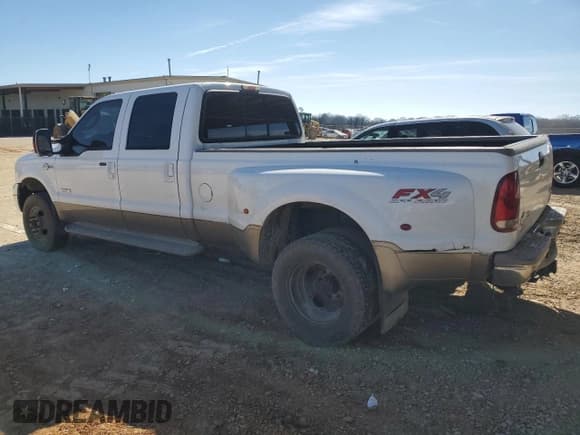 ✅ 2007 Ford F-350 XL • VIN: 1FTWW33P37EB41872 • Лот: 46139115. Опубликован ранее на Copart с пробегом 153 981 миль. Бесплатный доступ к архиву аукционных продаж из США и подробный отчёт об истории автомобиля на DreamBid. Изображение 2.
