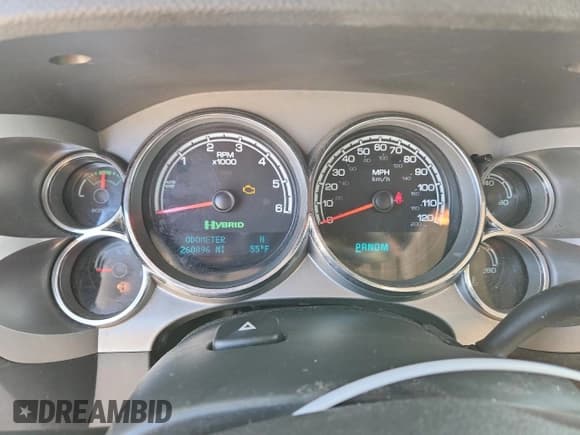 ✅ 2011 Chevrolet Silverado 1500 1HY • VIN: 3GCUCUEJ1BG145757 • Lot: 81233305. Listed on Copart with 260,896 mi. Free auction sales archive from the USA and detailed vehicle history report at DreamBid. Image 9.