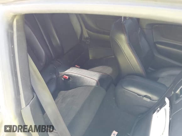 ✅ 2019 Ford Mustang GT Premium • VIN: 1FA6P8CF2K5187919 • Lot: 43166833. Wystawiony na IAAI z przebiegiem 90 298 mil. Bezpłatny archiwum sprzedaży aukcyjnych z USA i szczegółowy raport historii pojazdu na DreamBid. Zdjęcie 8.