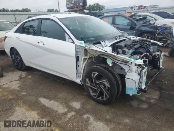 2025 Hyundai Elantra SEL Sport с VIN KMHLM4DG4SU959702, выставлен на аукционе Copart как лот 55269895 с пробегом 1 019 миль миль и Списание • Salvage title. История ставок и продаж доступна на DreamBid. Изображение 4.