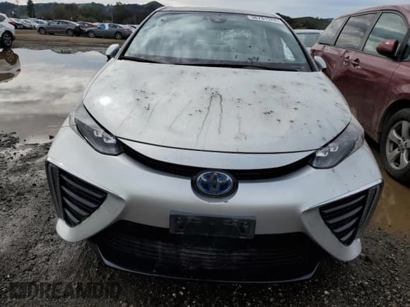 ✅ 2019 Toyota Mirai • VIN: JTDBVRBD5KA006484 • Lot: 38731574. Listed on Copart with 91,308 mi. Free auction sales archive from the USA and detailed vehicle history report at DreamBid. Image 5.